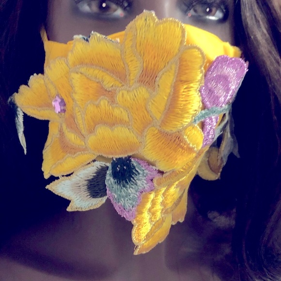 NEW HANDMADE FACE MASK - Picture 3 of 3